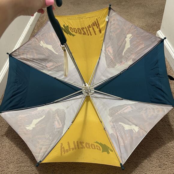 Rare! Vintage 1998 TOHO Godzilla Children’s Umbrella. Eat A Train! - Picture 5 of 9